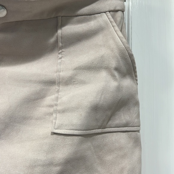 INC Faux Suede Skirt L - Picture 5 of 7